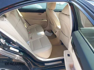 2013 Lexus ES 250 z VIN JTHBK1GG7D2077209, wystawiony jako IAAI lot #42435416 z przebiegiem 60 452 mil mil oraz . Historia ofert i sprzedaży dostępna na DreamBid. Obrazek 8.