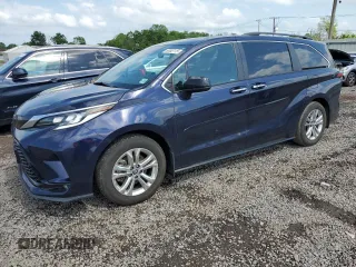 2022 Toyota Sienna XSE z VIN 5TDDSKFC1NS059278, wystawiony jako Copart lot #55302115 z przebiegiem 51 526 mil mil oraz Szkoda całkowita • Salvage title. Historia ofert i sprzedaży dostępna na DreamBid. Obrazek 1.