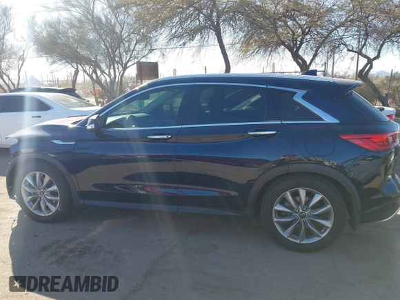2020 Infiniti QX50 Luxe z VIN 3PCAJ5M17LF109157, wystawiony jako IAAI lot #41593864 z przebiegiem 27 895 mil mil oraz . Historia ofert i sprzedaży dostępna na DreamBid. Obrazek 14.
