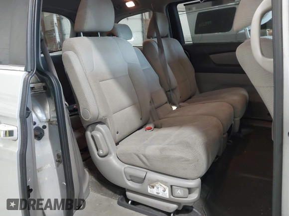 2012 Honda Odyssey EX z VIN 5FNRL5H47CB045705, wystawiony jako IAAI lot #42384430 z przebiegiem 157 598 mil mil oraz . Historia ofert i sprzedaży dostępna na DreamBid. Obrazek 8.