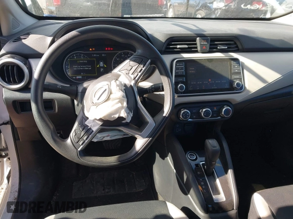 2022 Nissan Versa SV z VIN 3N1CN8EV0NL839211, wystawiony jako IAAI lot #41362397 z przebiegiem 7 670 mil mil oraz . Historia ofert i sprzedaży dostępna na DreamBid. Obrazek 21.