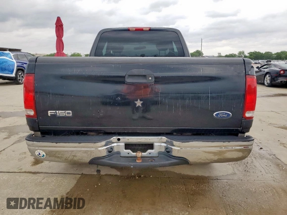 2002 Ford F-150 XL z VIN 1FTRX17W62KB68140, wystawiony jako Copart lot #54826645 z przebiegiem 259 227 mil mil oraz Szkoda całkowita • Salvage title. Historia ofert i sprzedaży dostępna na DreamBid. Obrazek 6.
