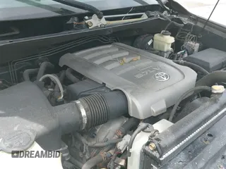2007 Toyota Tundra SR5 с VIN 5TBDV54177S489564, выставлен на аукционе IAAI как лот 42261228 с пробегом 222 172 миль миль и . История ставок и продаж доступна на DreamBid. Изображение 20.