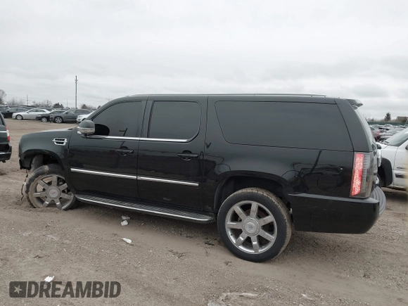 2007 Cadillac Escalade ESV with VIN 1GYFK66857R214812, listed as a IAAI auction lot 41497739 with 188,884 mi miles. Bid and sale history available at carsss.com. Image 14.