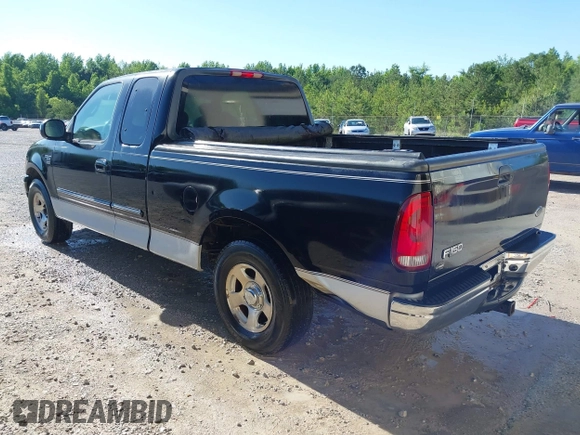 2001 Ford F-150 XL z VIN 1FTRX17WX1NB86721, wystawiony jako IAAI lot #42319610 z przebiegiem 254 826 mil mil oraz . Historia ofert i sprzedaży dostępna na DreamBid. Obrazek 3.