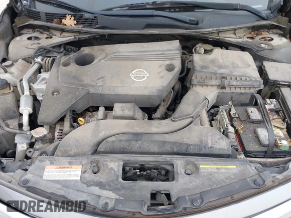 2015 Nissan Altima S with VIN 1N4AL3AP5FC479473, listed as a IAAI auction lot 42037990 with 142,006 mi miles and . Bid and sale history available at carsss.com. Image 10.