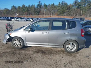 2007 Honda Fit Sport with VIN JHMGD37627S041628, listed as a IAAI auction lot 41102156 with 258,360 mi miles. Bid and sale history available at carsss.com. Image 14.