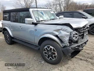2024 Ford Bronco Outer Banks with VIN 1FMEE8BP2RLA43360, listed as a Copart auction lot 51210275 with 575 mi miles and Salvage title. Bid and sale history available at DreamBid. Image 4.