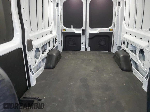 2024 Ford Transit с VIN 1FTBW2C88RKB57667, выставлен на аукционе Copart как лот 60799105 с пробегом 5 238 миль миль и Списание • Salvage title. История ставок и продаж доступна на DreamBid. Изображение 10.