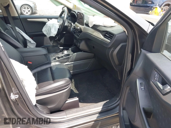 2020 Ford Escape SEL with VIN 1FMCU0H69LUB18115, listed as a IAAI auction lot 42163227 with 92,793 mi miles and . Bid and sale history available at DreamBid. Image 5.