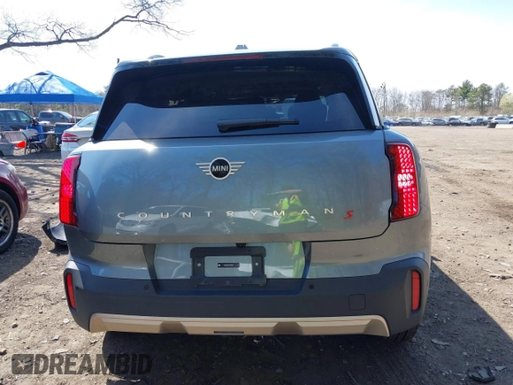 2025 MINI Countryman z VIN WMZ23GA02S7P85607, wystawiony jako IAAI lot #41982065 z przebiegiem 5269 mil mil oraz . Historia ofert i sprzedaży dostępna na DreamBid. Obrazek 15.