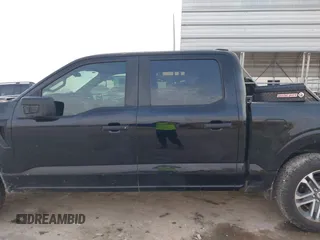 2023 Ford F-150 XL z VIN 1FTEW1CP0PKE36512, wystawiony jako IAAI lot #42260269 z przebiegiem 34 312 mil mil oraz . Historia ofert i sprzedaży dostępna na DreamBid. Obrazek 14.