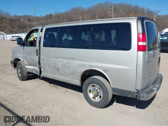 2006 Chevrolet Express Passenger с VIN 1GAHG35U961270030, выставлен на аукционе IAAI как лот 41902735 с пробегом 163 367 миль миль и . История ставок и продаж доступна на DreamBid. Изображение 3.
