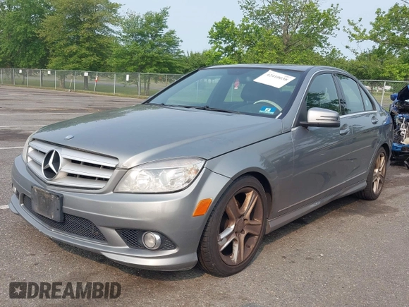 2010 Mercedes-Benz C 300 Sport z VIN WDDGF8BB9AF373987, wystawiony jako IAAI lot #42410038 z przebiegiem 260 691 mil mil oraz . Historia ofert i sprzedaży dostępna na DreamBid. Obrazek 2.