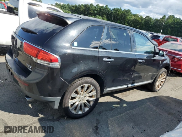 2013 Lincoln MKX with VIN 2LMDJ8JK9DBL13338, listed as a Copart auction lot 68213674 with 178,071 mi miles and Clean Title. Bid and sale history available at DreamBid. Image 3.