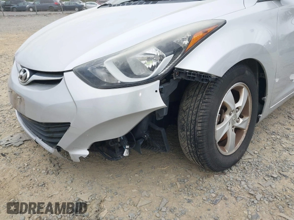 2015 Hyundai Elantra SE z VIN 5NPDH4AE2FH651542, wystawiony jako IAAI lot #42085090 z przebiegiem 168 210 mil mil oraz . Historia ofert i sprzedaży dostępna na DreamBid. Obrazek 6.