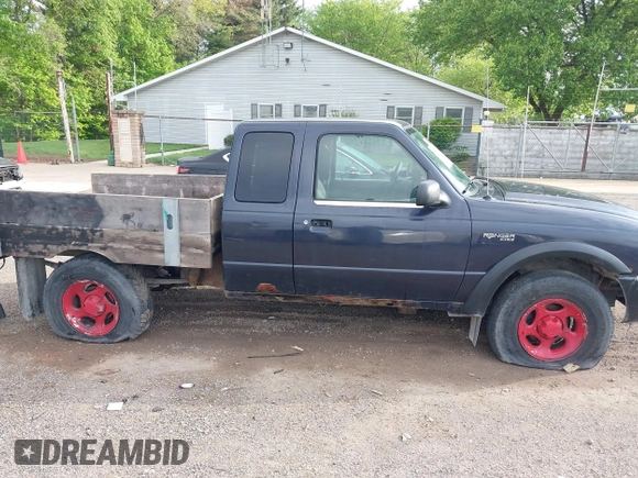 2001 Ford Ranger XL Fleet z VIN 1FTZR15E21TA14005, wystawiony jako IAAI lot #42212472 z przebiegiem 145 933 mil mil oraz . Historia ofert i sprzedaży dostępna na DreamBid. Obrazek 14.