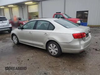 2014 Volkswagen Jetta Sedan SE with VIN 3VWD17AJ1EM262366, listed as a Copart auction lot 84189914 with 151,658 mi miles and Salvage Title. Bid and sale history available at carsss.com. Image 2.