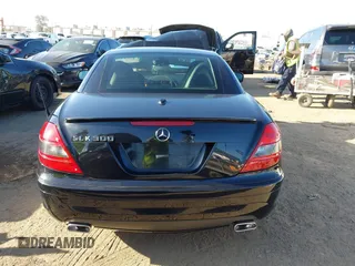 2011 Mercedes-Benz SLK 300 with VIN WDBWK5EA0BF236164, listed as a IAAI auction lot 42237943 with 96,189 mi miles and . Bid and sale history available at DreamBid. Image 16.