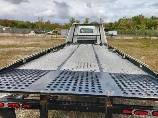 2019 Isuzu NQR IBT PWL with VIN JALE5W162K7304629, listed as a Copart auction lot 76381514 with 162,541 mi miles and Clean Title. Bid and sale history available at carsss.com. Image 6.