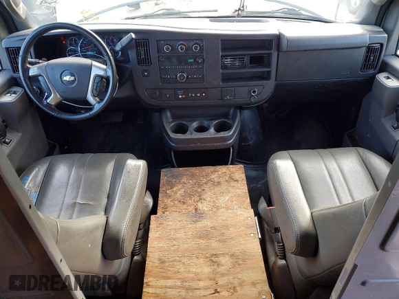 2019 Chevrolet Express Cargo с VIN 1GCWGAFP8K1237252, выставлен на аукционе Copart как лот 46434275 с пробегом 145 326 миль миль и Чистый • Clean title. История ставок и продаж доступна на DreamBid. Изображение 8.