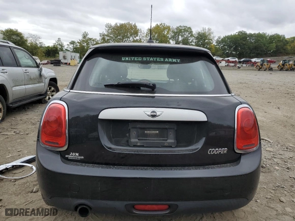2015 MINI Cooper Hardtop 4 Door with VIN WMWXS5C54FT828957, listed as a Copart auction lot 72995484 with 87,109 mi miles and Salvage Title. Bid and sale history available at carsss.com. Image 6.