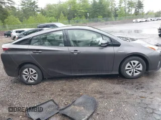 2017 Toyota Prius Two with VIN JTDKBRFU0H3578319, listed as a IAAI auction lot 42296867 with 84,316 mi miles and . Bid and sale history available at DreamBid. Image 13.