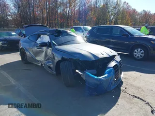 2023 BMW M4 Competition xDrive z VIN WBS43AZ01PCM48086, wystawiony jako IAAI lot #40899240 z przebiegiem 9 597 mil mil oraz . Historia ofert i sprzedaży dostępna na DreamBid. Obrazek 1.