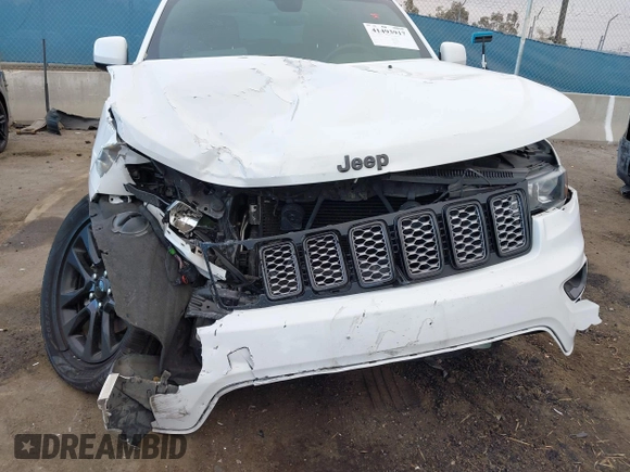 2018 Jeep Grand Cherokee Altitude with VIN 1C4RJEAGXJC153479, listed as a IAAI auction lot 41493917 with 83,589 mi miles. Bid and sale history available at carsss.com. Image 6.