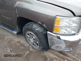 2012 Chevrolet Silverado 1500 LT with VIN 1GCNKSE00CZ326935, listed as a IAAI auction lot 41445520 with 121,035 mi miles. Bid and sale history available at carsss.com. Image 22.
