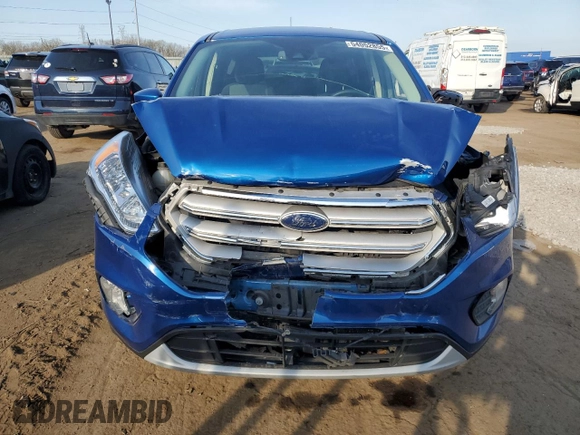 2019 Ford Escape SE z VIN 1FMCU9GDXKUB24265, wystawiony jako Copart lot #54052855 z przebiegiem 60 479 mil mil oraz Czysty tytuł • Clean title. Historia ofert i sprzedaży dostępna na DreamBid. Obrazek 5.