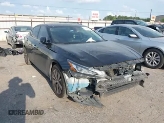 2020 Nissan Altima SV z VIN 1N4BL4DV7LC256593, wystawiony jako IAAI lot #42144881 z przebiegiem 99 980 mil mil oraz . Historia ofert i sprzedaży dostępna na DreamBid. Obrazek 1.