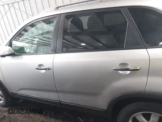 2012 Kia Sorento LX with VIN 5XYKT4A26CG286216, listed as a IAAI auction lot 41975015 with 122,309 mi miles. Bid and sale history available at carsss.com. Image 14.