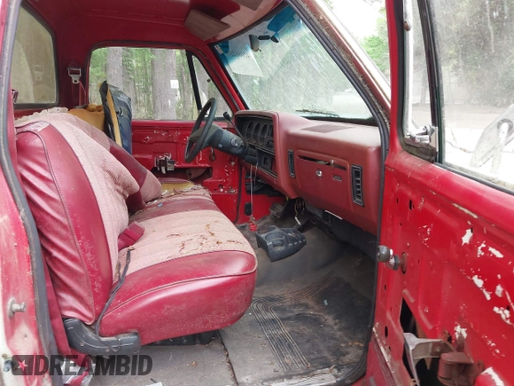 1986 Dodge Trucks z VIN 1B7HD14T7GS103836, wystawiony jako IAAI lot #42086259 z przebiegiem 83 201 mil mil oraz . Historia ofert i sprzedaży dostępna na DreamBid. Obrazek 5.