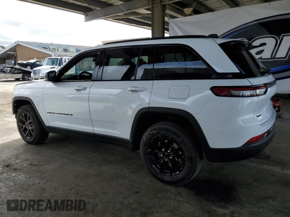 2025 Jeep Grand Cherokee Altitude z VIN 1C4RJHAG2S8656915, wystawiony jako Copart lot #58427515 z przebiegiem 6 656 mil mil oraz Szkoda całkowita • Salvage title. Historia ofert i sprzedaży dostępna na DreamBid. Obrazek 2.