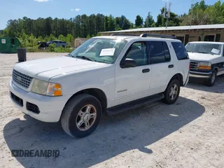 2005 Ford Explorer XLT z VIN 1FMZU63K85UB56973, wystawiony jako IAAI lot #42126749 z przebiegiem 207 441 mil mil oraz . Historia ofert i sprzedaży dostępna na DreamBid. Obrazek 2.