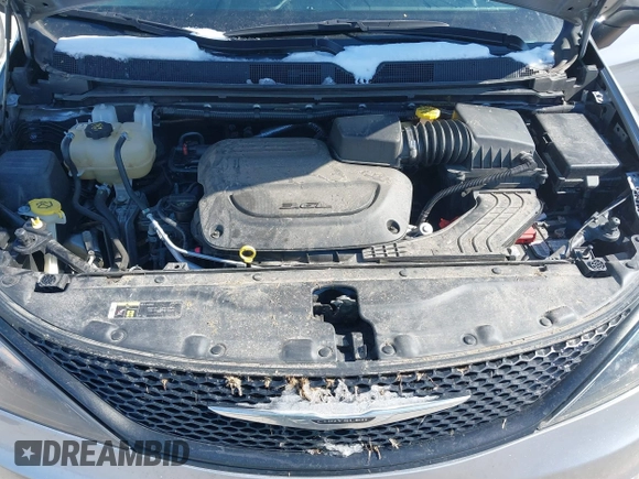 2021 Chrysler Voyager LXI with VIN 2C4RC1DG7MR566518, listed as a IAAI auction lot 41624729 with 93,489 mi miles. Bid and sale history available at carsss.com. Image 10.