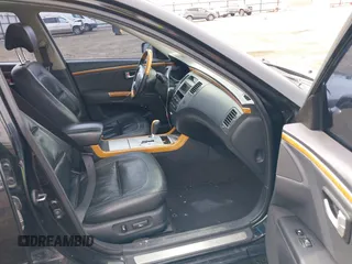 2007 Hyundai Azera SE with VIN KMHFC46F67A186034, listed as a IAAI auction lot 39181735 with 128,930 mi miles. Bid and sale history available at carsss.com. Image 5.