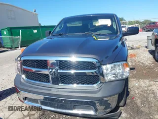 2016 Ram 1500 Express z VIN 1C6RR6KG0GS118906, wystawiony jako IAAI lot #42155565 z przebiegiem 148 016 mil mil oraz . Historia ofert i sprzedaży dostępna na DreamBid. Obrazek 12.