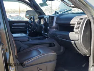 2021 Ram 2500 Power Wagon z VIN 3C6TR5EJ3MG625857, wystawiony jako Copart lot #77351623 z przebiegiem Nie podano mil oraz Nie do naprawy • Non repairable. Historia ofert i sprzedaży dostępna na DreamBid. Obrazek 7.