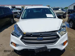 2017 Ford Escape S с VIN 1FMCU0F75HUD67692, выставлен на аукционе IAAI как лот 42558196 с пробегом 68 390 миль миль и . История ставок и продаж доступна на DreamBid. Изображение 13.