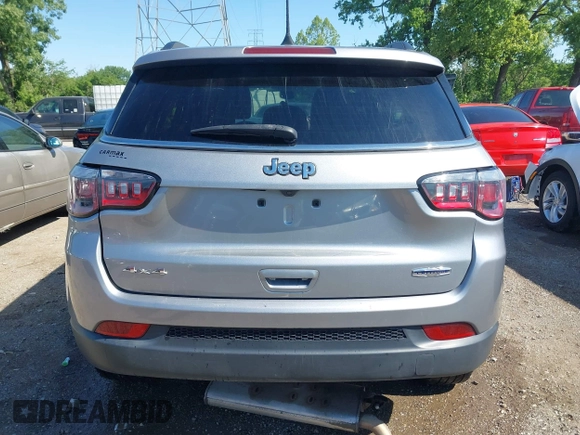2019 Jeep Compass Latitude z VIN 3C4NJDBB6KT697110, wystawiony jako IAAI lot #42331753 z przebiegiem 52 897 mil mil oraz . Historia ofert i sprzedaży dostępna na DreamBid. Obrazek 17.