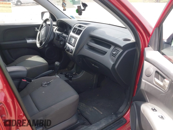 2010 Kia Sportage LX with VIN KNDKGCA39A7709095, listed as a IAAI auction lot 42017606 with 108,774 mi miles and . Bid and sale history available at carsss.com. Image 5.