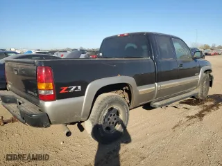 2002 Chevrolet Silverado 1500 LT with VIN 2GCEK19T321317197, listed as a Copart auction lot 85289504 with 209,436 mi miles and Salvage Title. Bid and sale history available at carsss.com. Image 3.