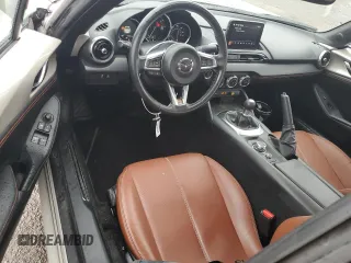 2022 Mazda MX-5 Miata Grand Touring z VIN JM1NDAM78N0504942, wystawiony jako Copart lot #83746334 z przebiegiem 17 610 mil mil oraz Szkoda całkowita • Salvage title. Historia ofert i sprzedaży dostępna na DreamBid. Obrazek 8.