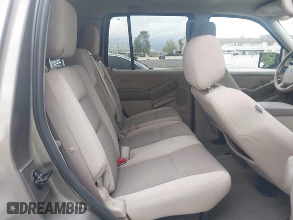 2006 Ford Explorer XLS z VIN 1FMEU62E26UA55326, wystawiony jako IAAI lot #42056921 z przebiegiem 123 323 mil mil oraz . Historia ofert i sprzedaży dostępna na DreamBid. Obrazek 8.