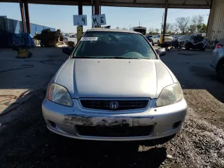 2000 Honda Civic VP with VIN 2HGEJ6614YH592338, listed as a Copart auction lot 44625655 with 124,155 mi miles and Salvage Title. Bid and sale history available at carsss.com. Image 5.