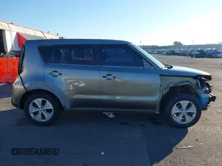 2015 Kia Soul with VIN KNDJN2A22F7169714, listed as a IAAI auction lot 41431556 with 122,834 mi miles. Bid and sale history available at carsss.com. Image 14.