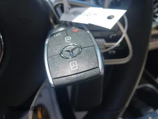 2022 Mercedes-Benz GLB 250 с VIN W1N4M4GB0NW258262, выставлен на аукционе IAAI как лот 41979739 с пробегом 43 877 миль миль и . История ставок и продаж доступна на DreamBid. Изображение 11.