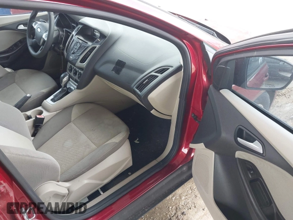 2013 Ford Focus SE with VIN 1FADP3F2XDL175065, listed as a IAAI auction lot 41982870 with 120,661 mi miles. Bid and sale history available at carsss.com. Image 5.